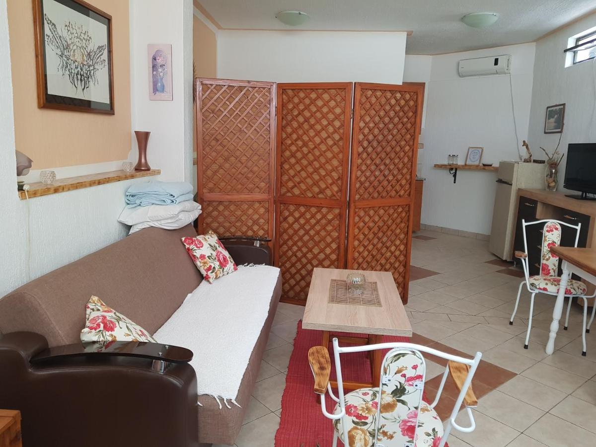 Olav Holiday Apartments بار المظهر الخارجي الصورة