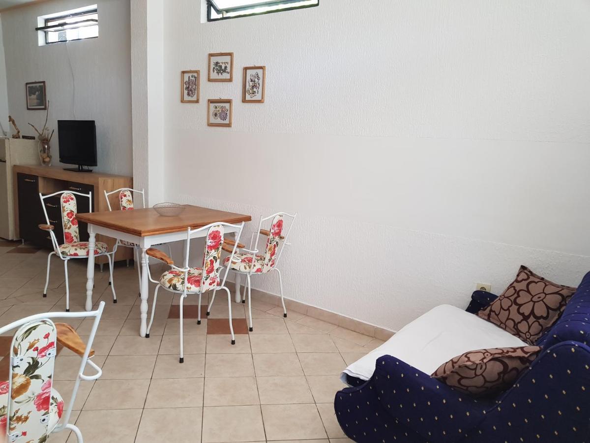 Olav Holiday Apartments بار المظهر الخارجي الصورة