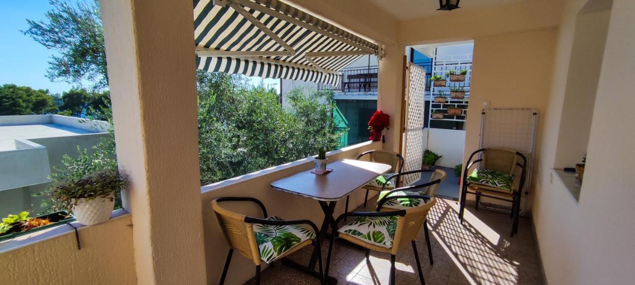 Olav Holiday Apartments بار المظهر الخارجي الصورة