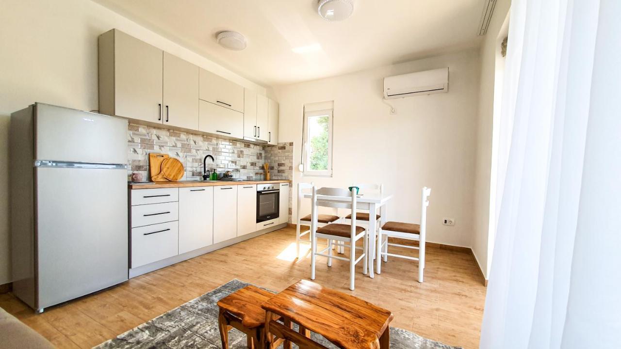 Olav Holiday Apartments بار المظهر الخارجي الصورة