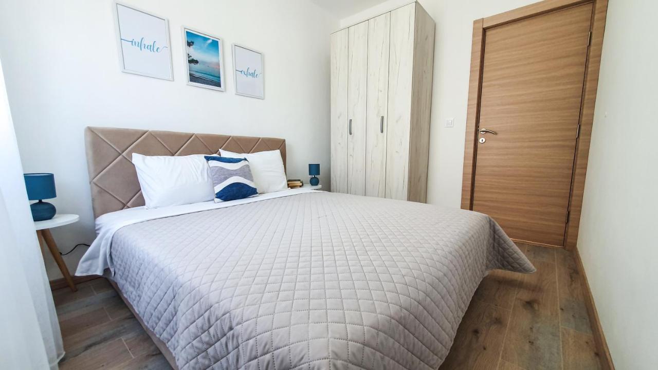 Olav Holiday Apartments بار المظهر الخارجي الصورة