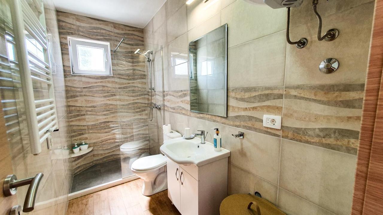Olav Holiday Apartments بار المظهر الخارجي الصورة
