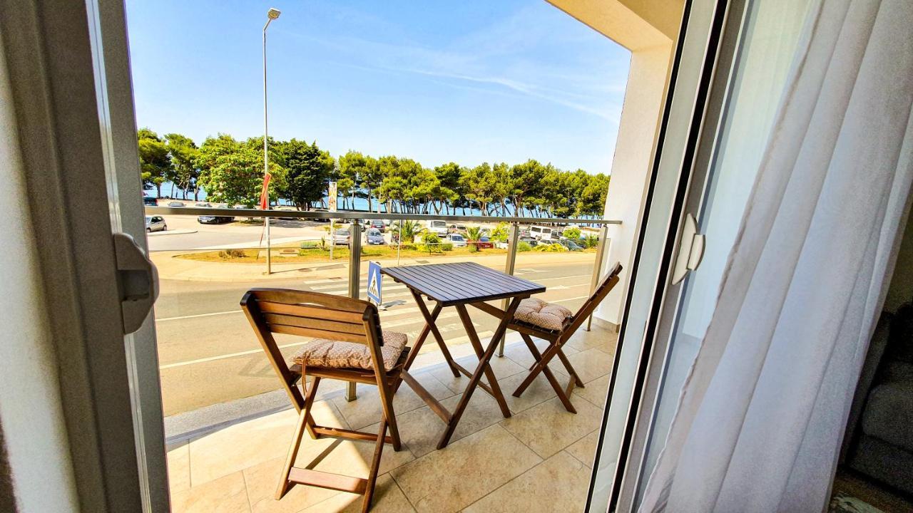 Olav Holiday Apartments بار المظهر الخارجي الصورة