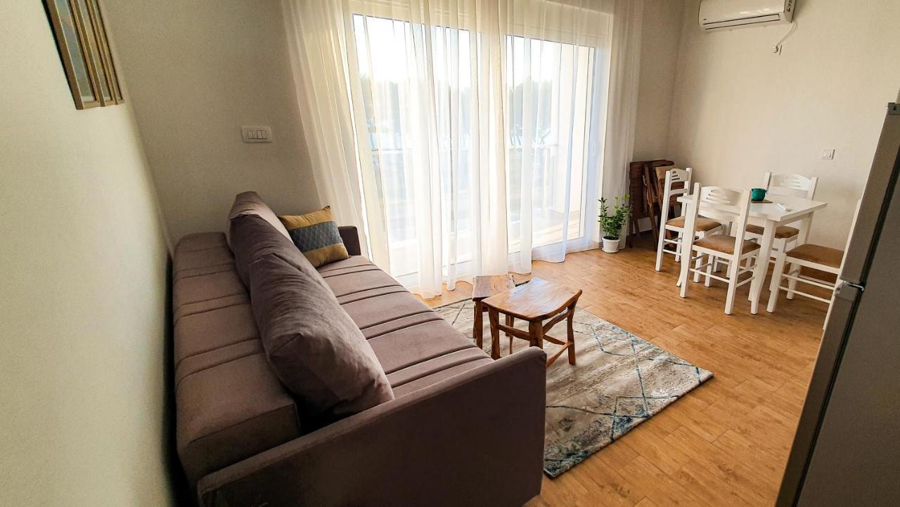 Olav Holiday Apartments بار المظهر الخارجي الصورة