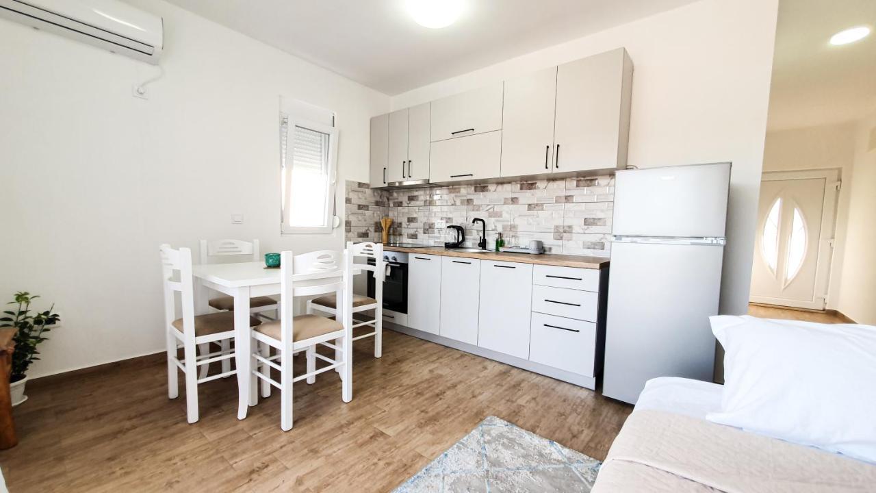 Olav Holiday Apartments بار المظهر الخارجي الصورة