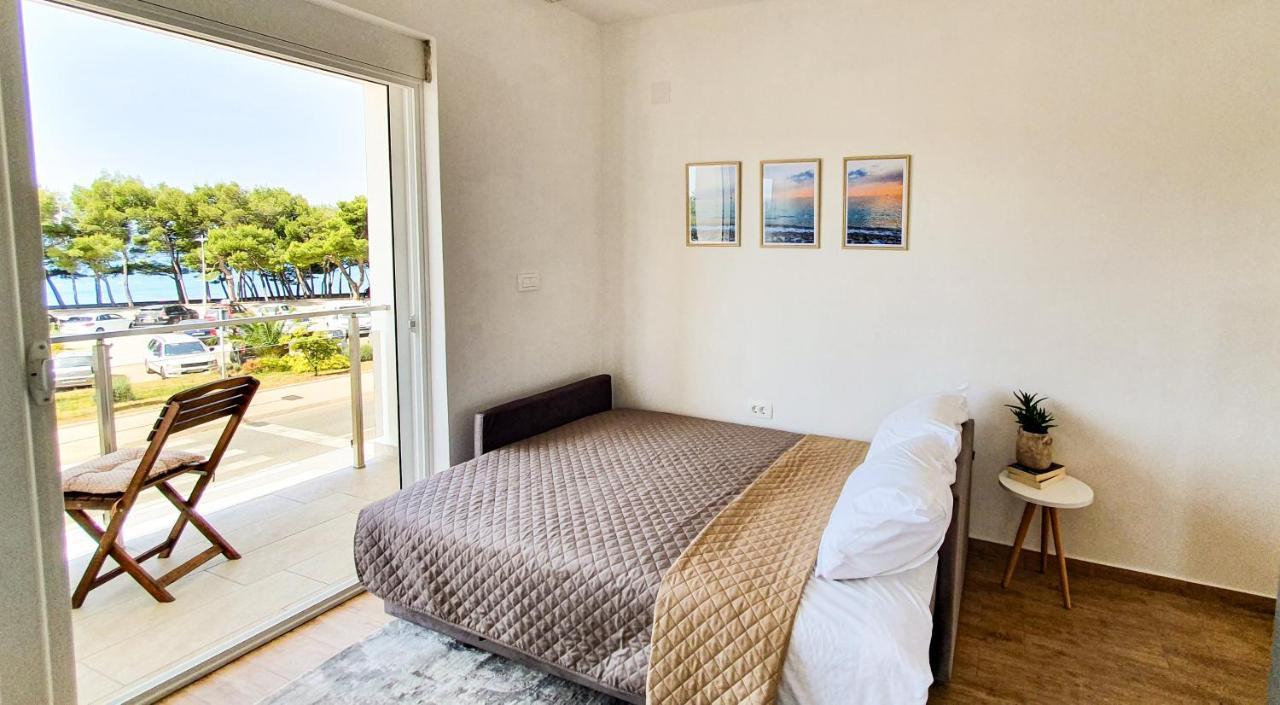 Olav Holiday Apartments بار المظهر الخارجي الصورة