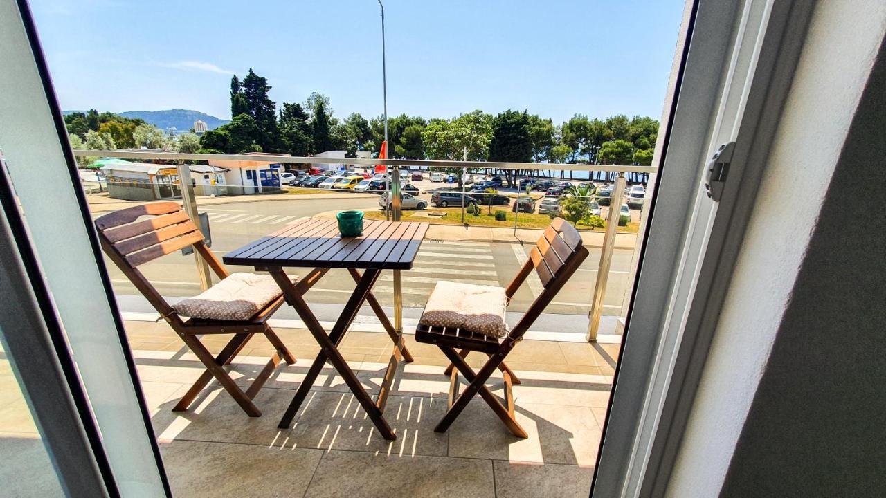 Olav Holiday Apartments بار المظهر الخارجي الصورة