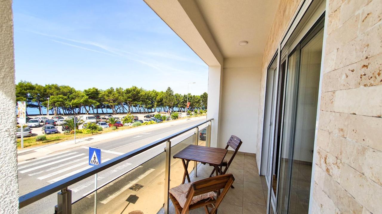 Olav Holiday Apartments بار المظهر الخارجي الصورة